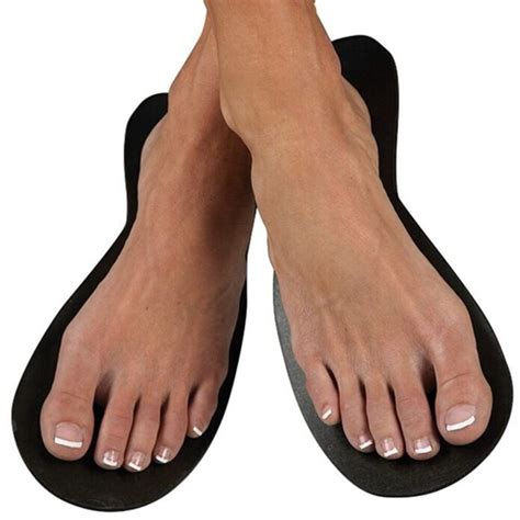 Strapless slipper .